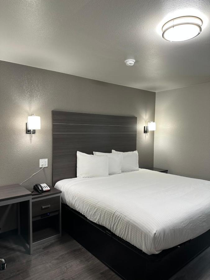 Sleepy Traveler Motel Wagoner Екстер'єр фото